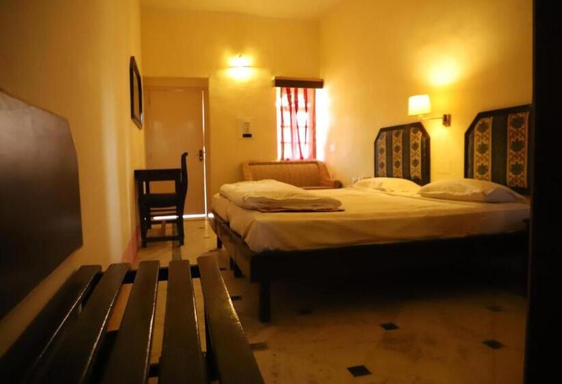 اتاق استاندارد بدون تهویه هوا, Himmatgarh Palace Heritage Boutique