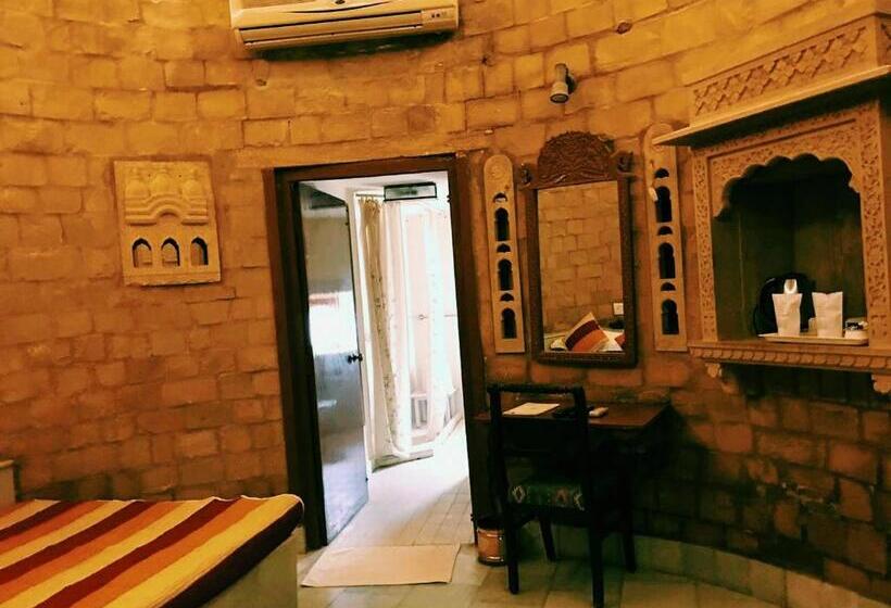 اتاق لوکس با چشم‌انداز باغ, Himmatgarh Palace Heritage Boutique