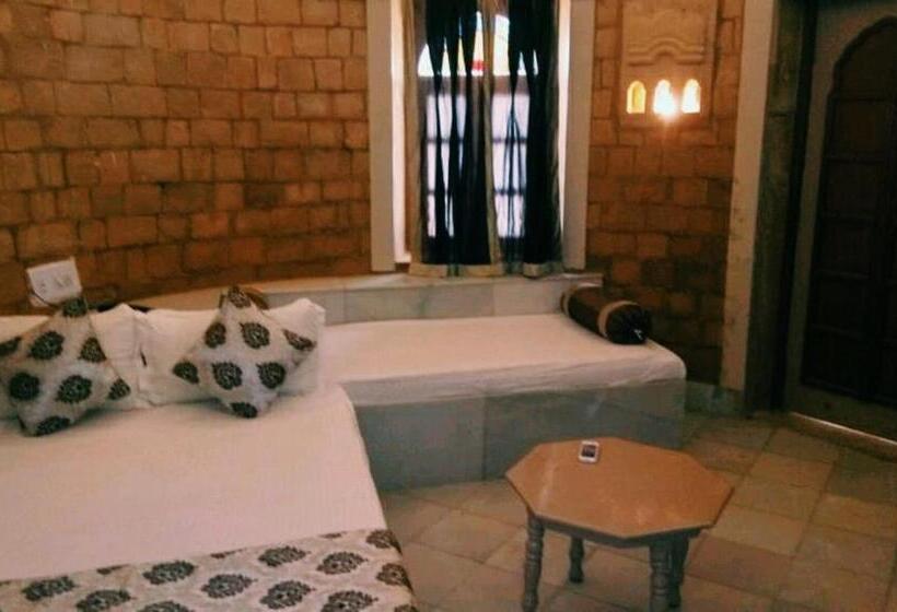 اتاق لوکس با چشم‌انداز باغ, Himmatgarh Palace Heritage Boutique