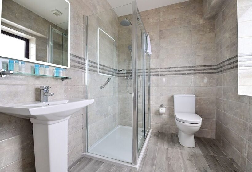 Номер Стандарт Индивидуальный, Lawlors