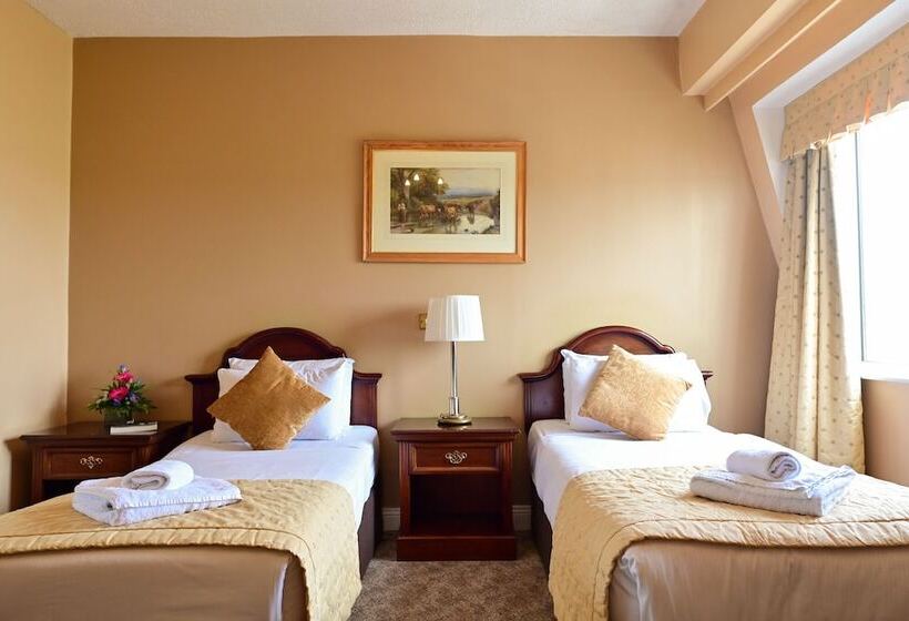 Номер Стандарт Индивидуальный, Lawlors