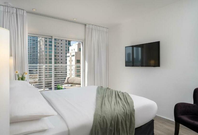 Quarto Deluxe Vista Mar Lateral, Savoy Sea Side