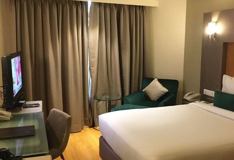 اتاق پرمیوم, The Golkonda