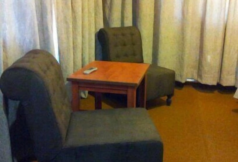 Standard Triple Room, Rivoli Hotel Jerusalem