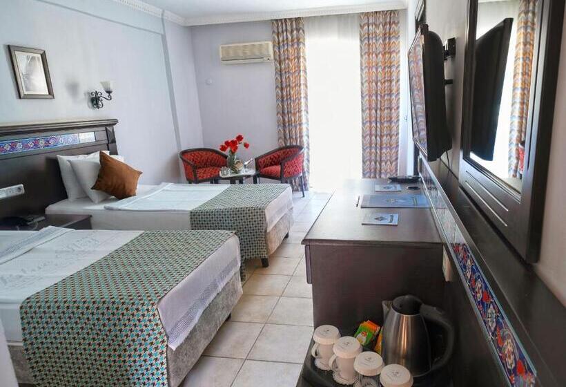 스탠다드 트리플 룸, Big Blue Sky Hotel   All Inclusive