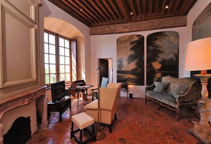 クラシックスイート, Chateau De Bagnols
