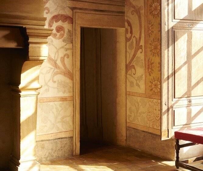 جناح كلاسيكي, Chateau De Bagnols