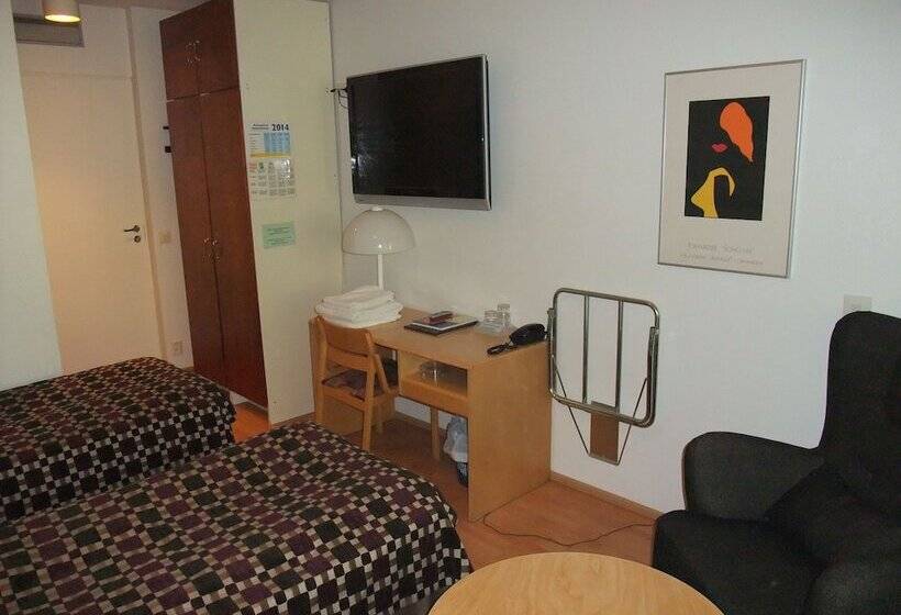 חדר סטנדרט, Cikada