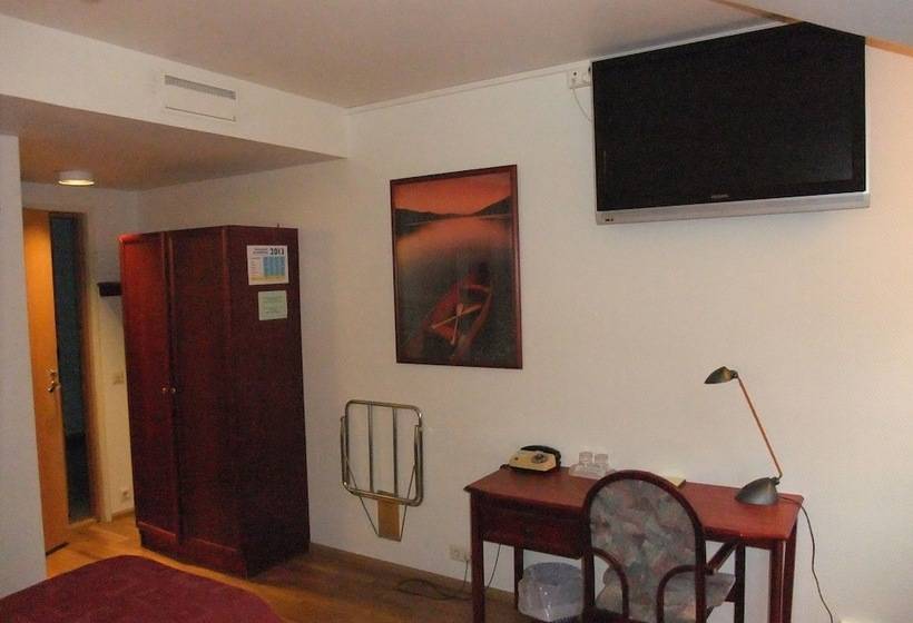 חדר סטנדרט, Cikada