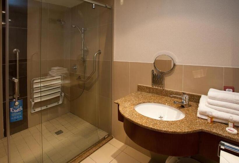 장애인을 위한 스탠다드 룸, City Lodge Hotel Gqeberha
