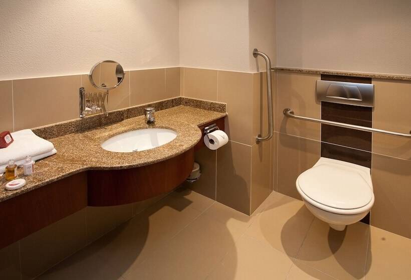 장애인을 위한 스탠다드 룸, City Lodge Hotel Gqeberha