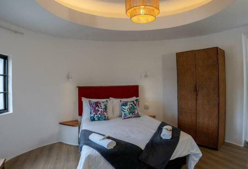 خانه 1 خوابه, Fairy Knowe