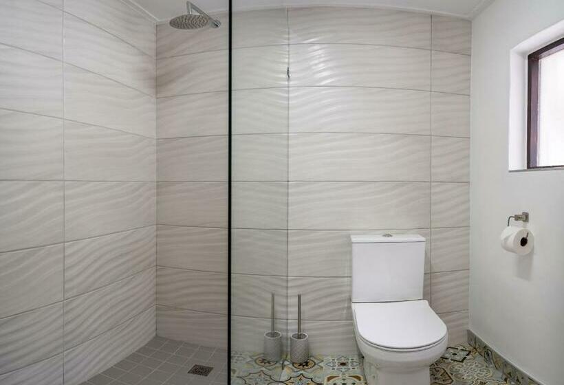 خانه 1 خوابه, Fairy Knowe