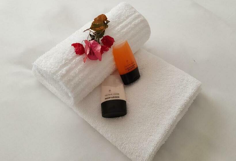 اتاق استاندارد با چشمانداز باغ, Fairy Knowe