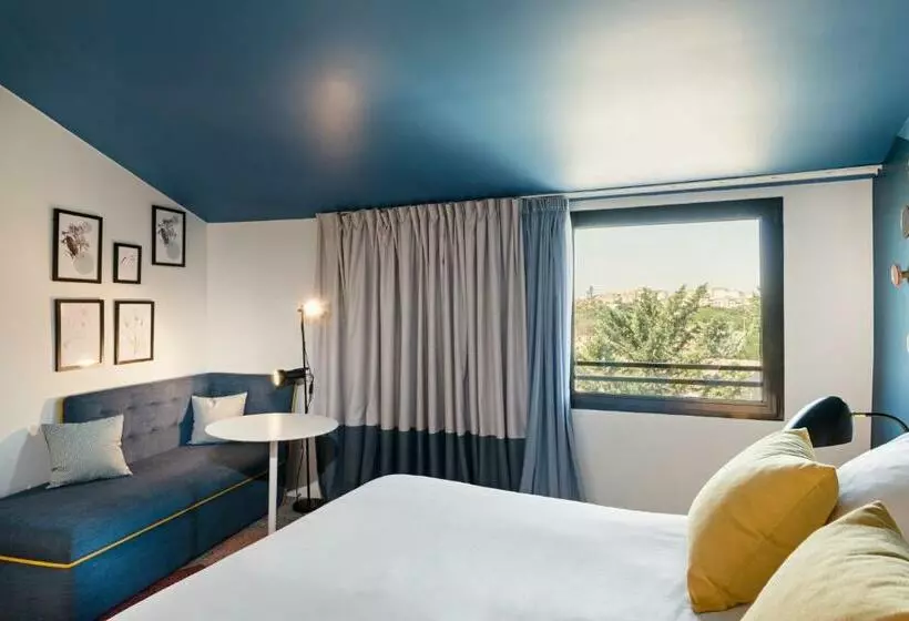 اتاق سوپریور, Golden Tulip Aix En Provence