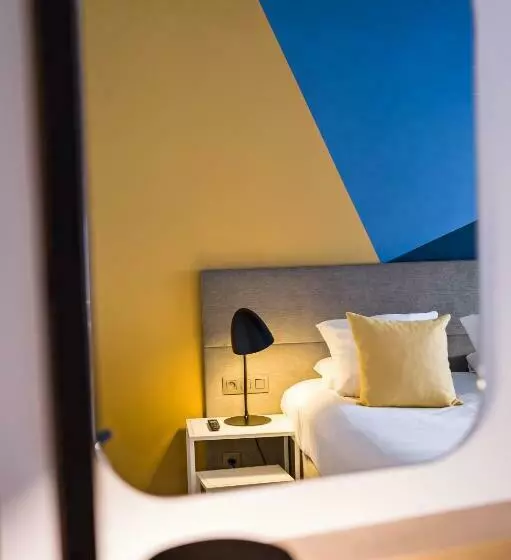 اتاق اجرایی با تخت بزرگ, Golden Tulip Aix En Provence