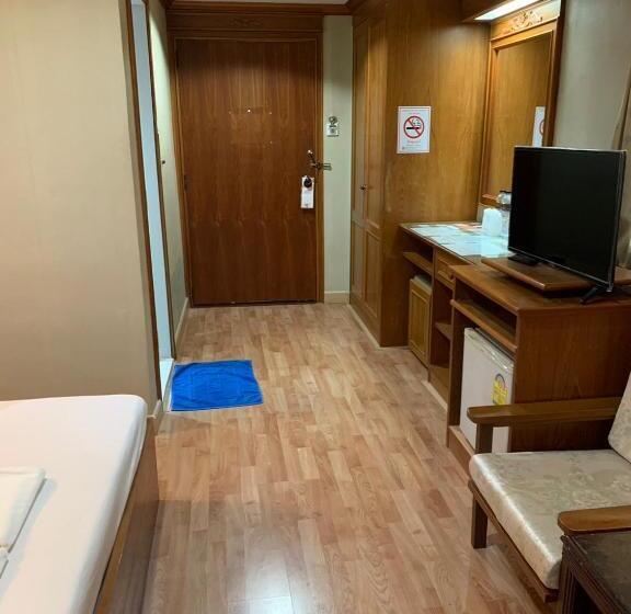 수피리어 룸, Imperial Sakon