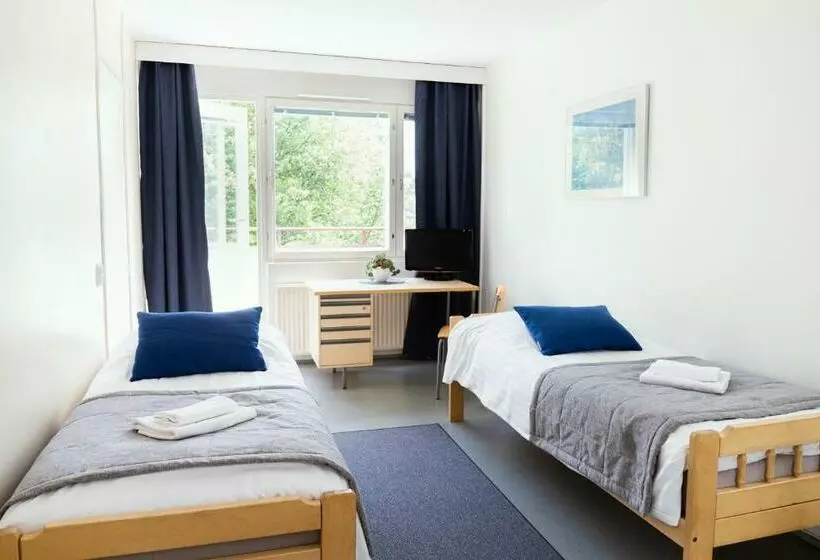 اتاق استاندارد با سرویس بهداشتی مشترک, Islo Hostel
