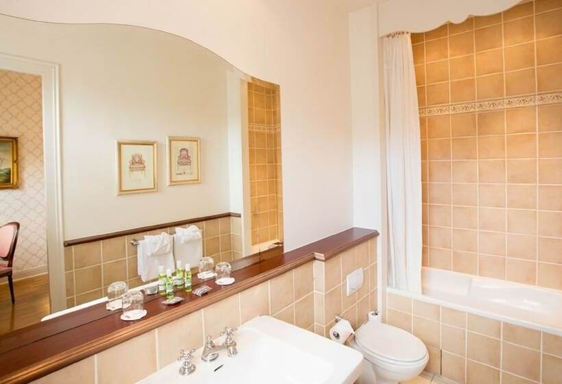 클래식 룸, Le Chateau De La Tour