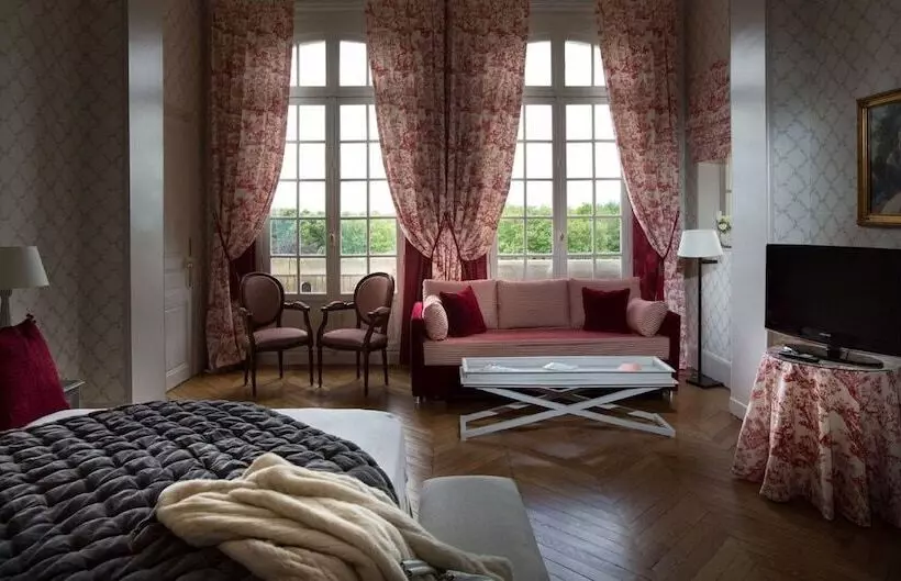ファミリールーム, Le Chateau De La Tour