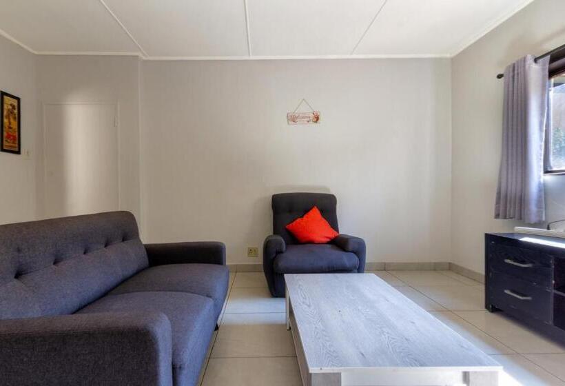 בית, חדר שינה 1, Linden Guest House