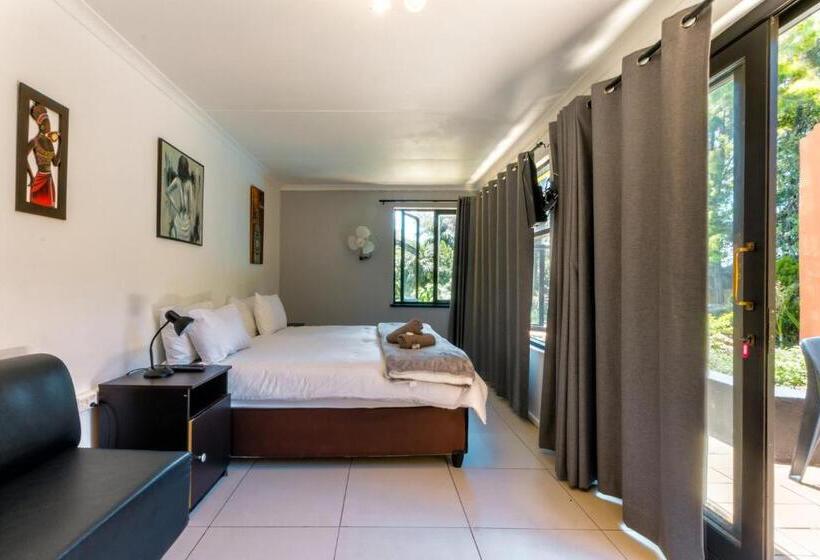 סוויטה דלוקס, Linden Guest House