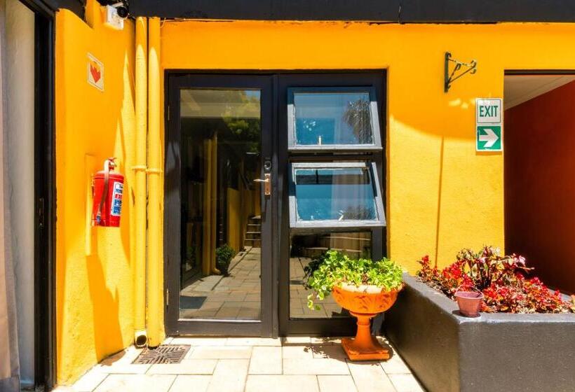 סוויטה דלוקס, Linden Guest House