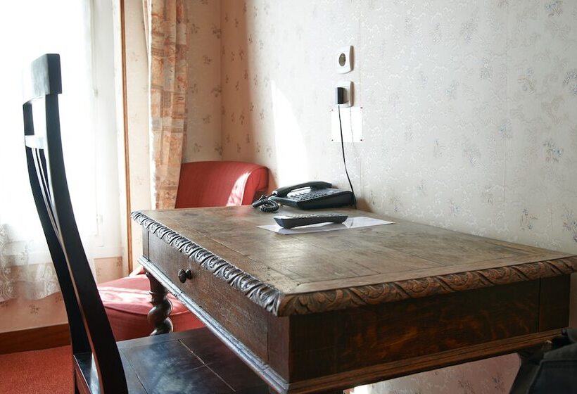 Номер Стандарт, Maillot