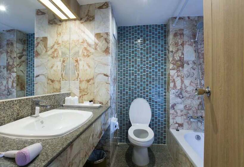 اتاق سوپریور, Royal Palace