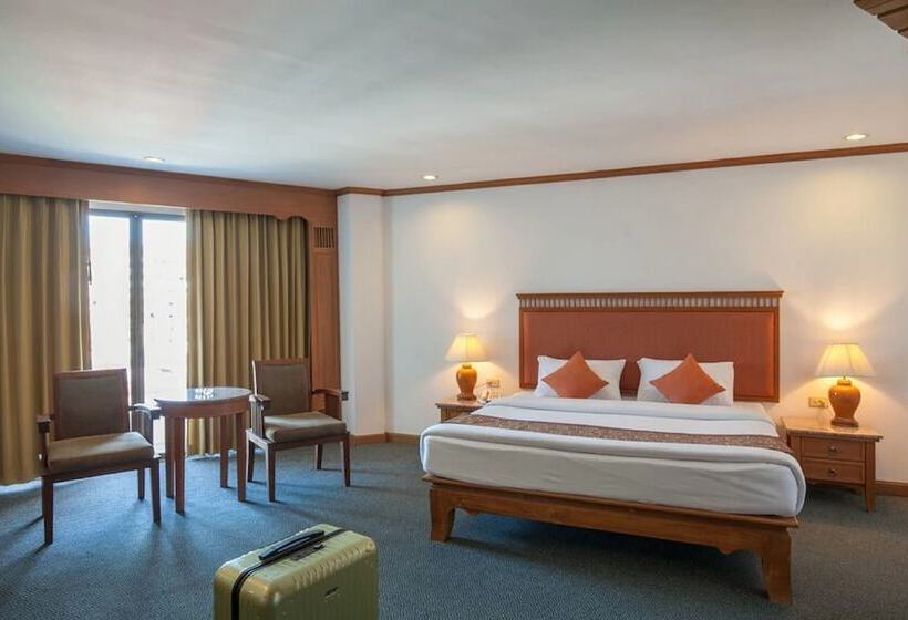 Номер Deluxe, Royal Palace