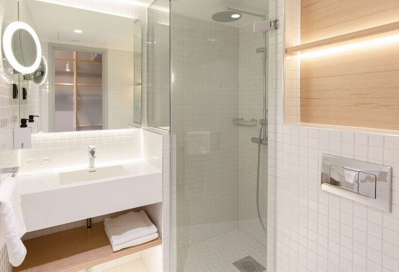 غرفة عائلية, Scandic Helsinki Aviacongress