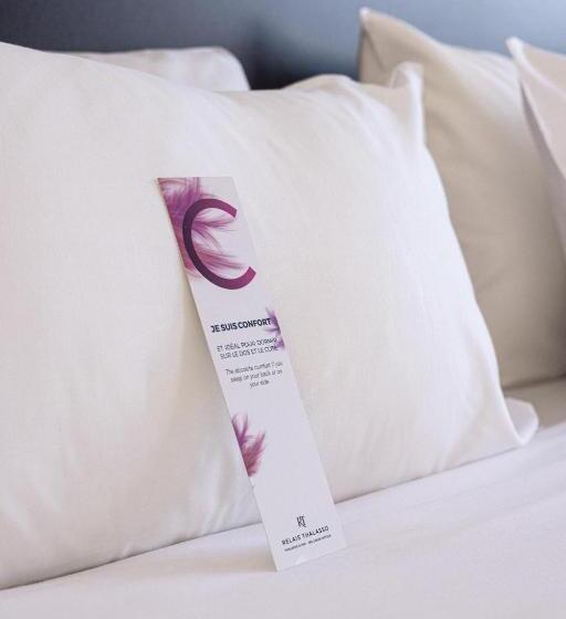 סוויטת ג'וניור עם מרפסת, & Spa 4 Serge Blanco