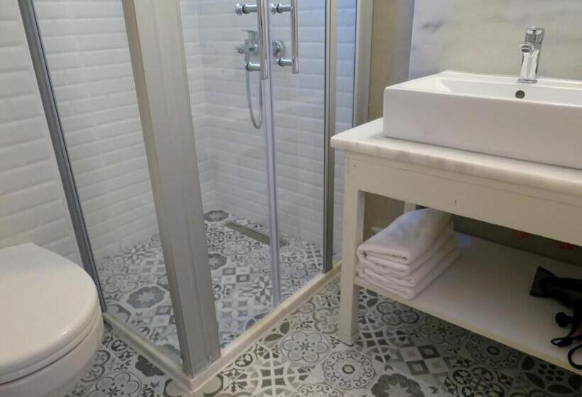 エコノミーシングルルーム, Kalehan