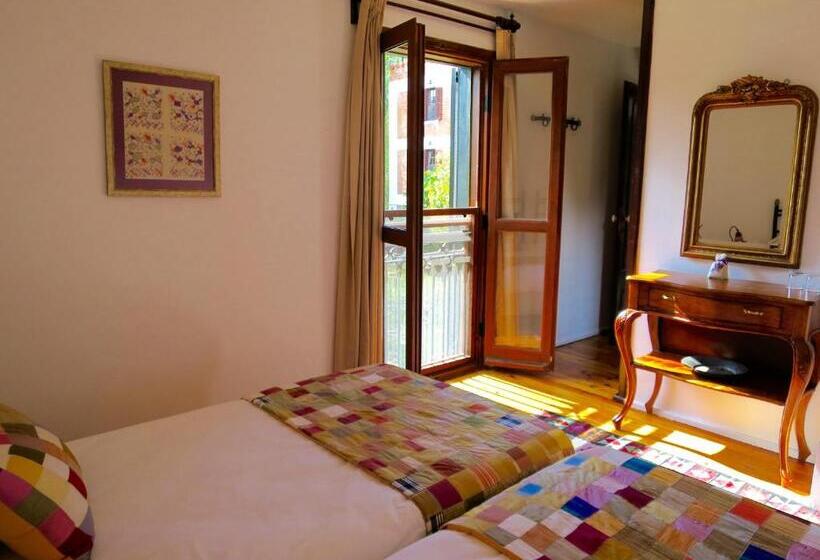 スーペリアールーム, Kalehan