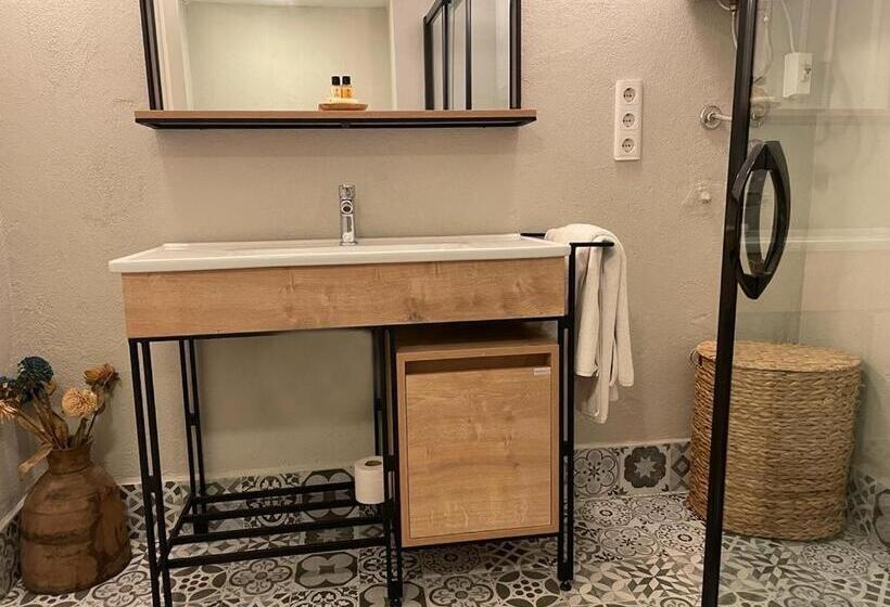 Семейный Номер, Kalehan