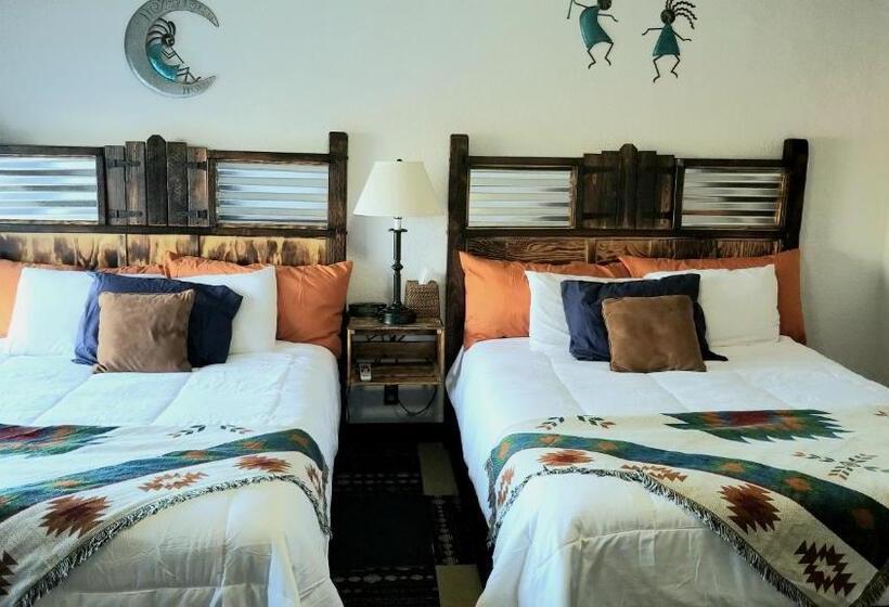חדר סטנדרט, Adobe Sands Motel
