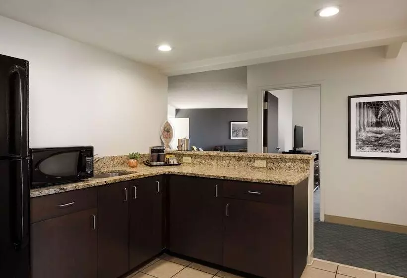 身障者適用スイートルーム, Doubletree Resort By Hilton Myrtle Beach Oceanfront