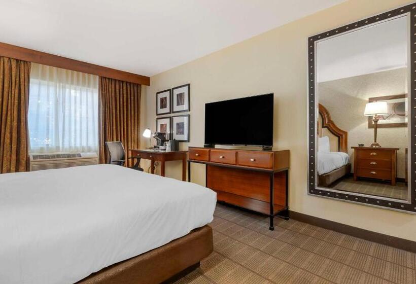 غرفة قياسية مزوَّدة بشُرفة, Best Western Plus Boomtown Casino