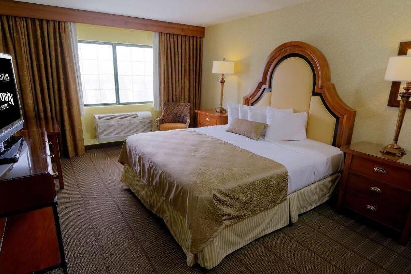 适合残疾人士使用的带超级大床的标准间, Best Western Plus Boomtown Casino
