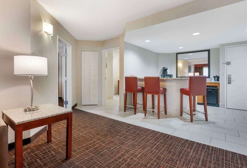 جناح مزوَّد بشرفة, Best Western Plus Boomtown Casino