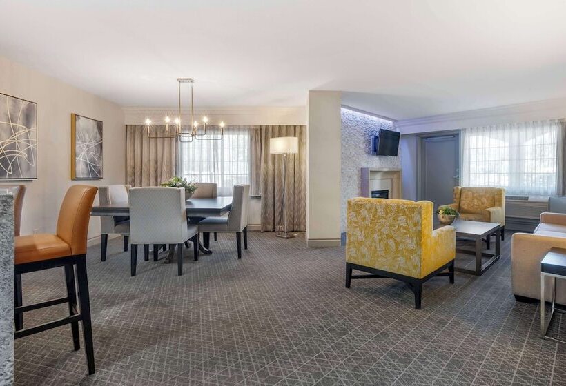 جناح مزوَّد بشرفة, Best Western Plus Boomtown Casino