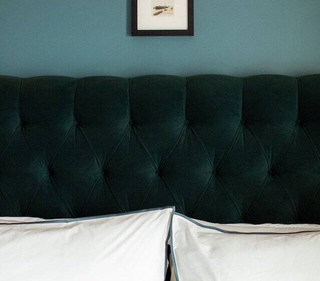 스위트 킹사이즈 침대, Emeline