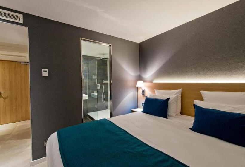 스탠다드 룸 킹사이즈 침대, Golden Tulip Sophia Antipolis   Hotel & Spa