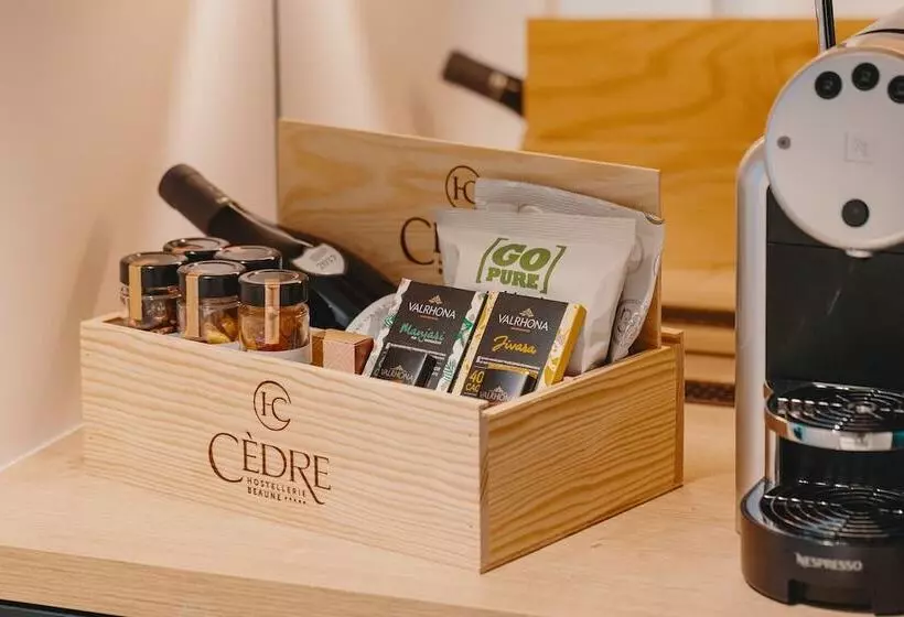 Pokój Comfort, Hostellerie Cèdre & Spa Beaune