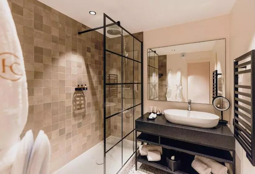 Pokój Rodzinny, Hostellerie Cèdre & Spa Beaune