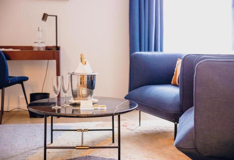 Полулюкс, Hostellerie Cèdre & Spa Beaune