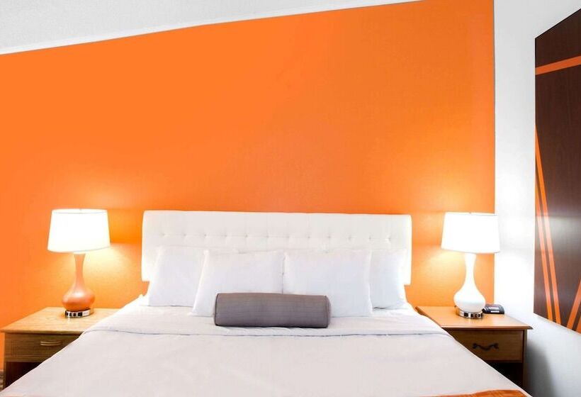 带2个双人床的标准工作室, Howard Johnson By Wyndham Wilmington