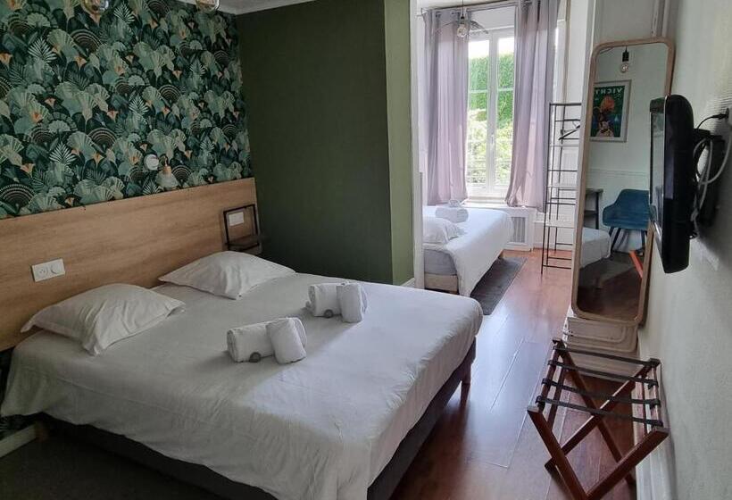 스탠다드 트리플 룸, Hôtel & Restaurant Le Patio Vichy