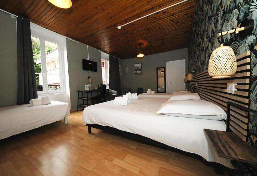 غرفة عائلية, Hôtel & Restaurant Le Patio Vichy