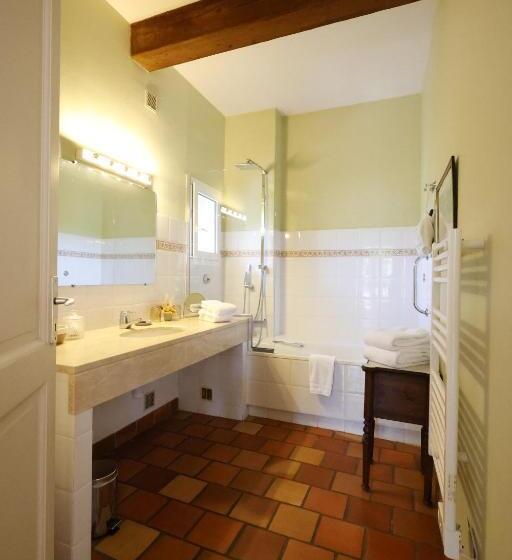 Номер Deluxe с Террасой, Le Mas Trilles